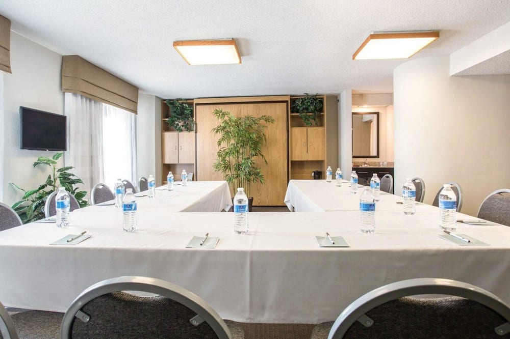 スリープ イン ナッシュビル ダウンタウン オープリーランド エリア 写真