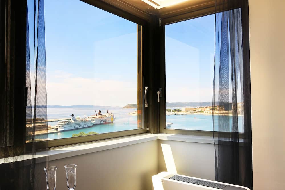 ザ ビュー ラグジュアリー ルームズ 写真