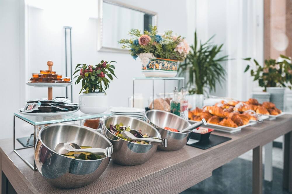 ホテル パラッツォ ベンチ 写真