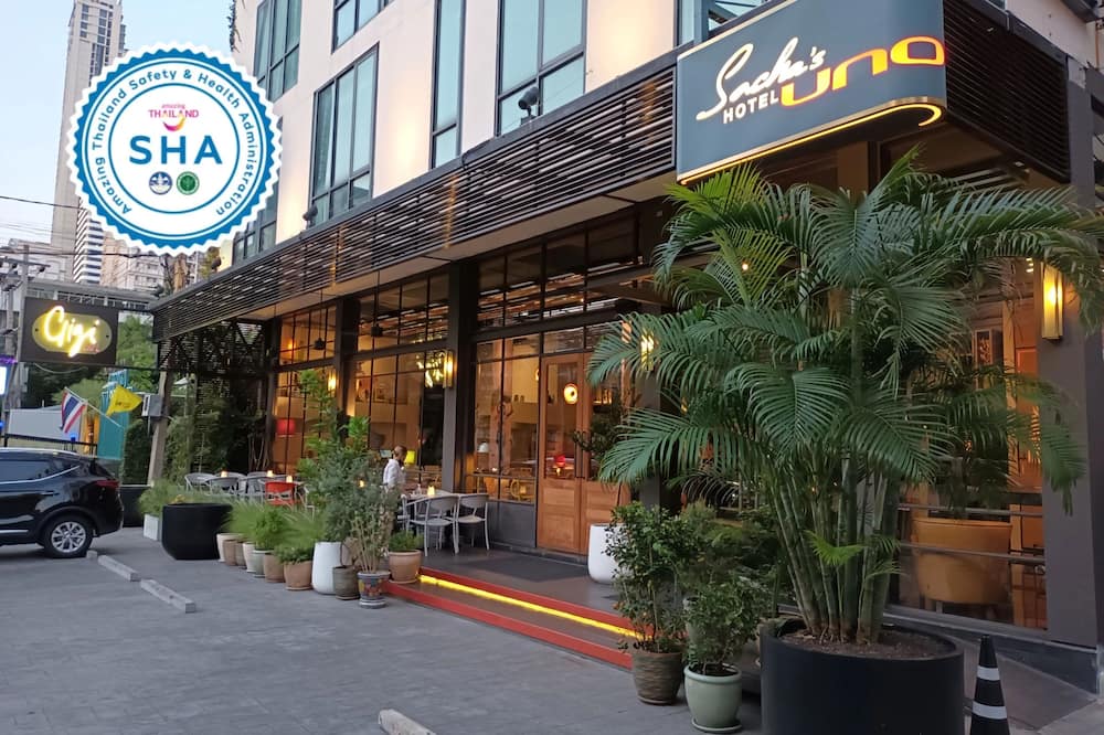 サシャズ ホテル ウノ 写真