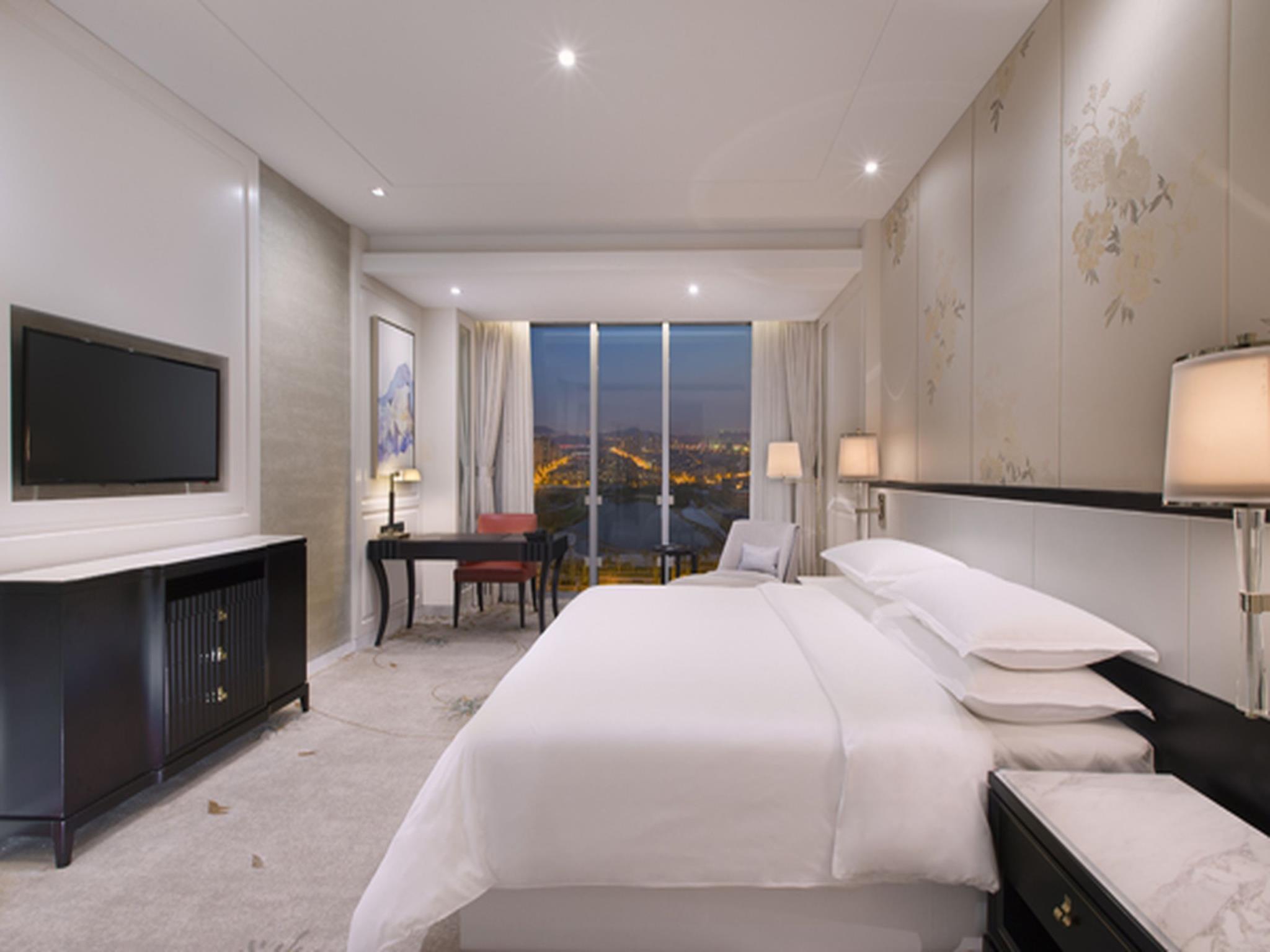 シェラトン チンタオ リカン ホテル 写真