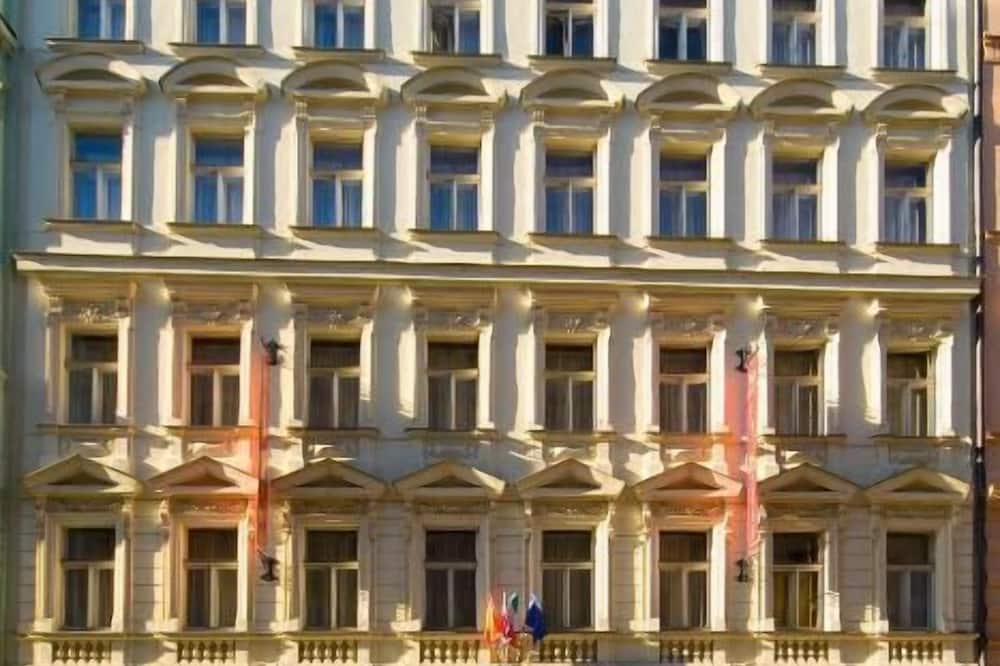 ホテル マラ ストラナ 写真