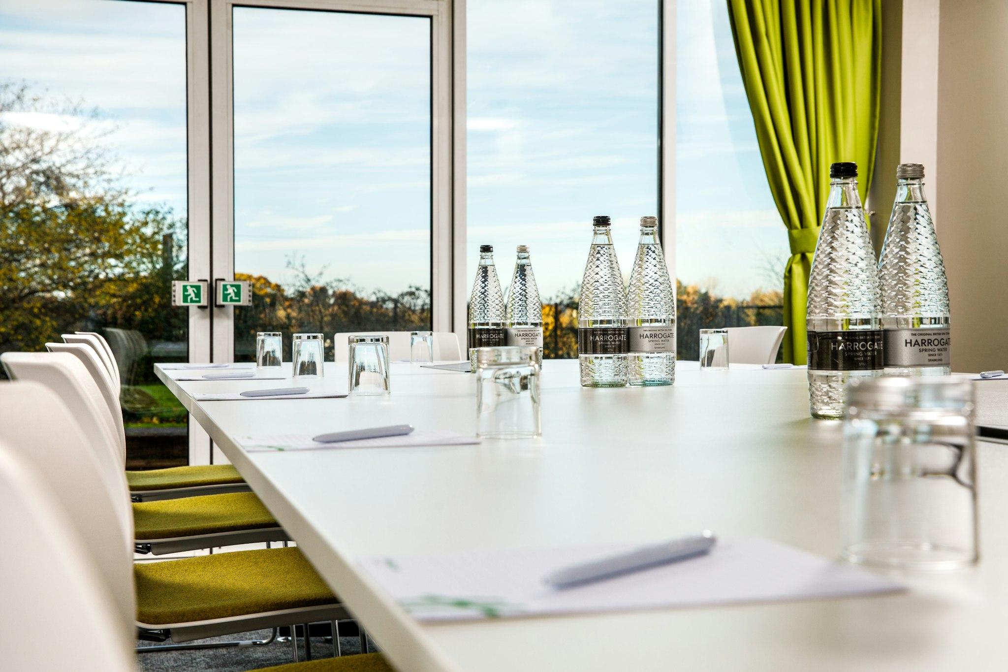 Holiday Inn Basildon By IHG 写真