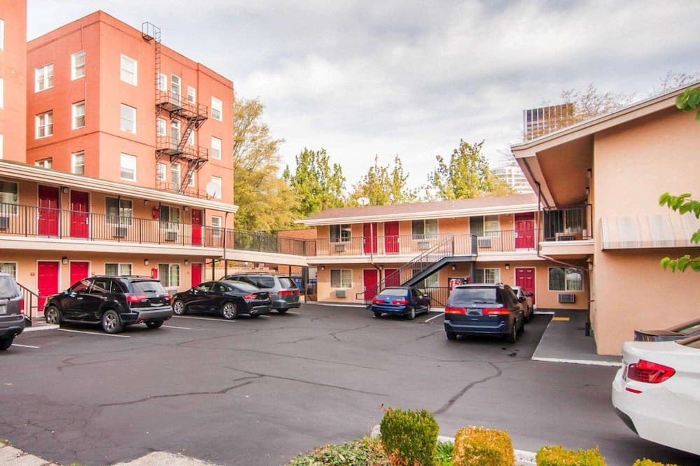 エコノ ロッジ ポートランド ダウンタウン 写真