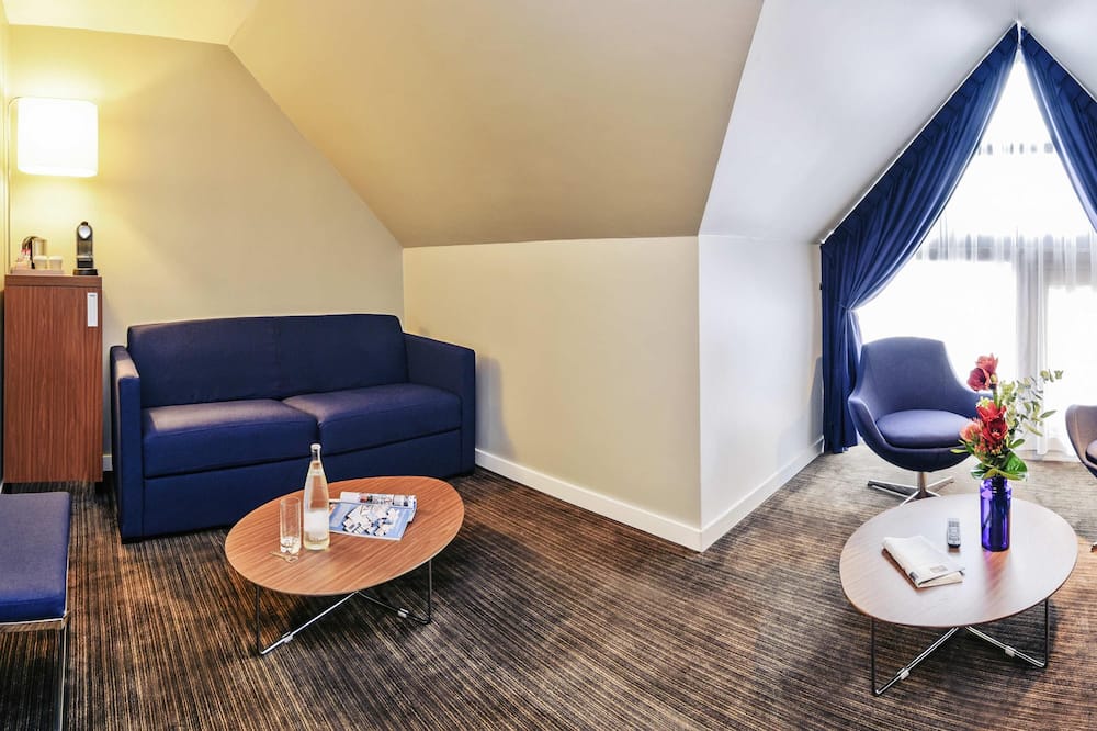 ホテル メルキュール レンヌ サントル パラメント 写真