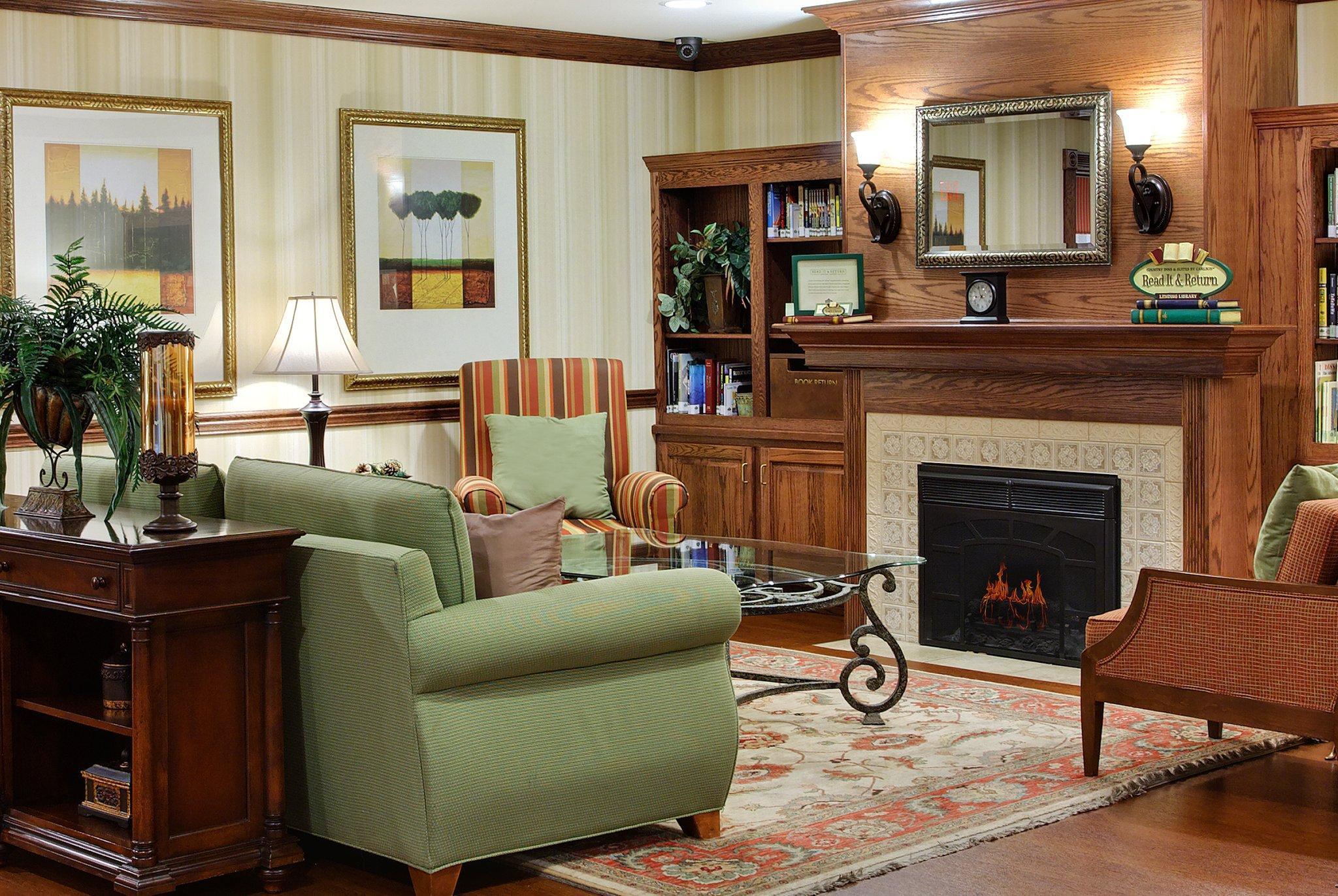 カントリー イン & スイーツ バイ ラディソン マリオン イリノイ 写真