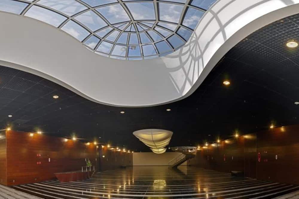 ロイヤル チューリップ ブラジリア アルボラーダ 写真