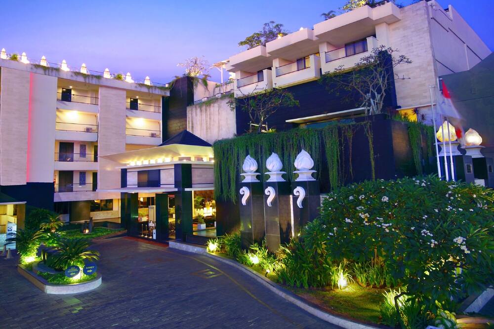 アストン クタ ホテル & レシデンス 写真