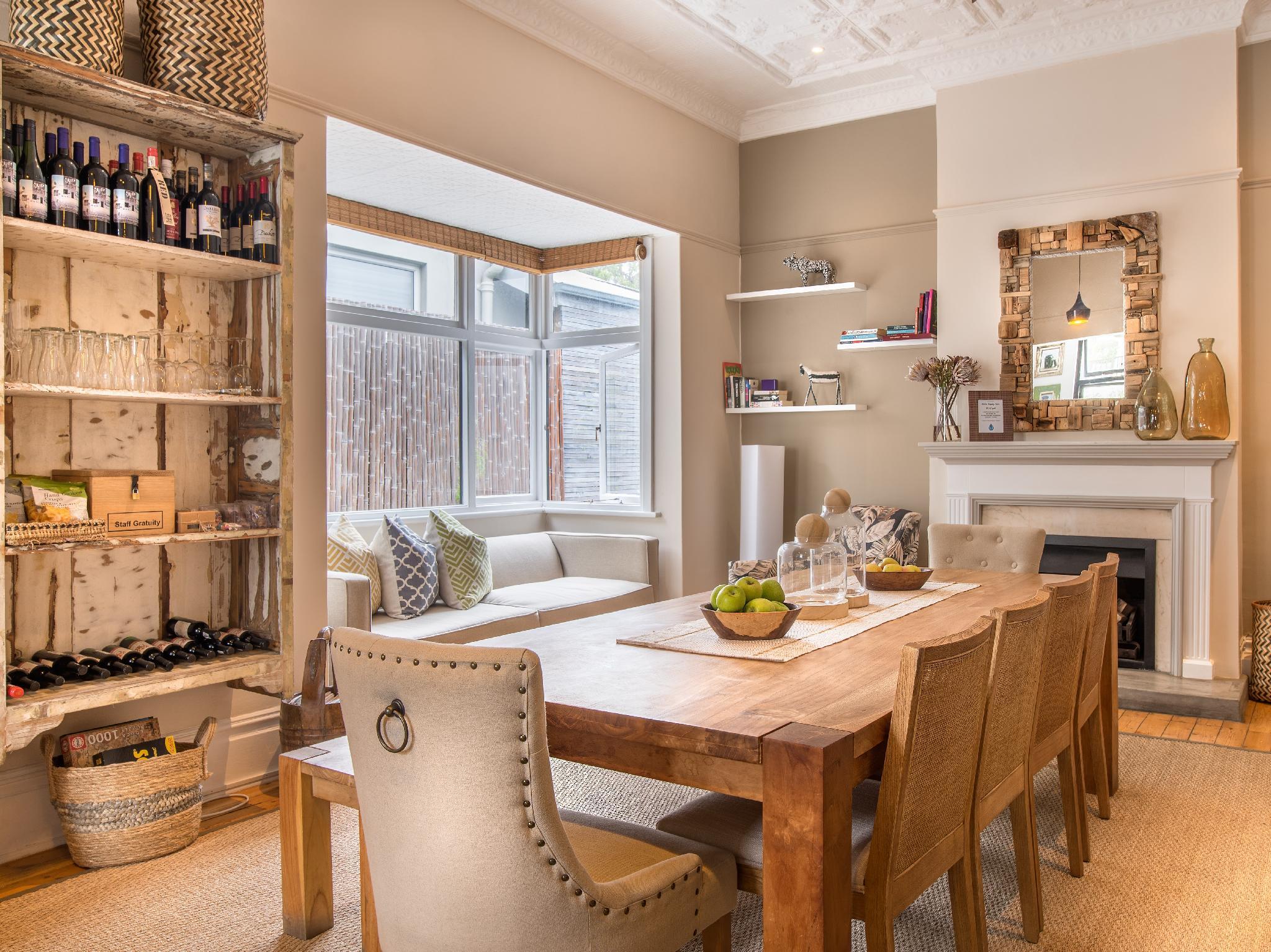 Antrim Villa by Antrim Collection 写真