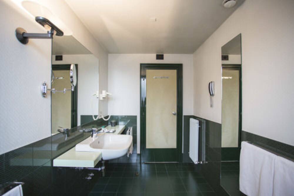 オテル ブオンコンジーヨ 写真