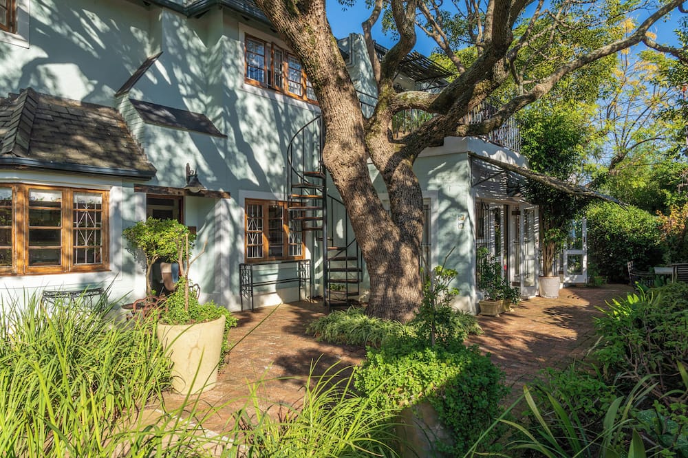 Hedge House Guest House 写真