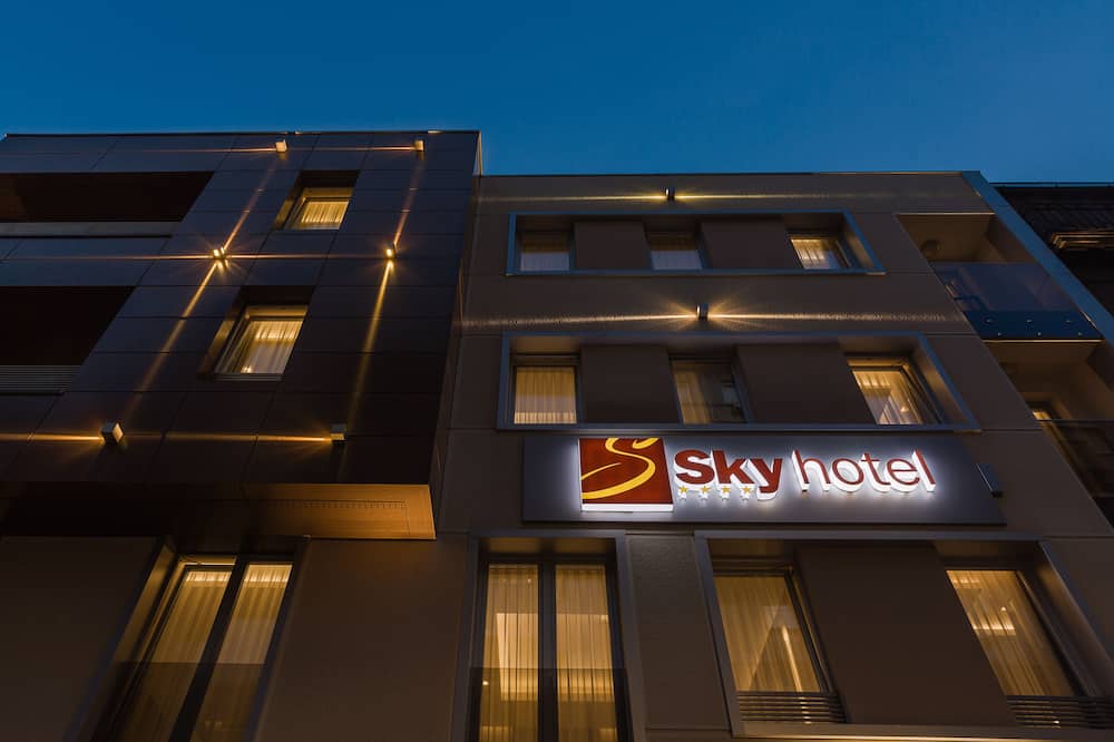 Sky Hotel 写真