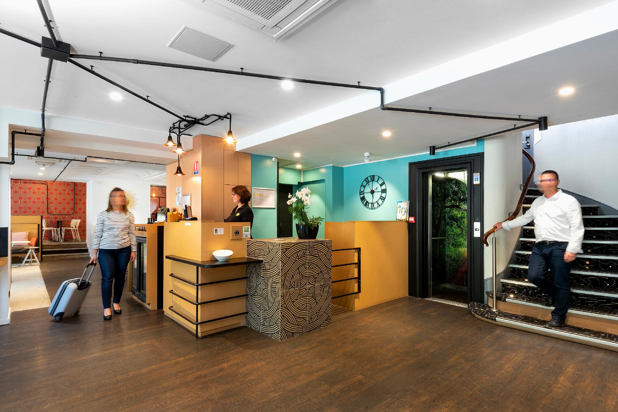 イビス スタイルズ マコン サントル 写真