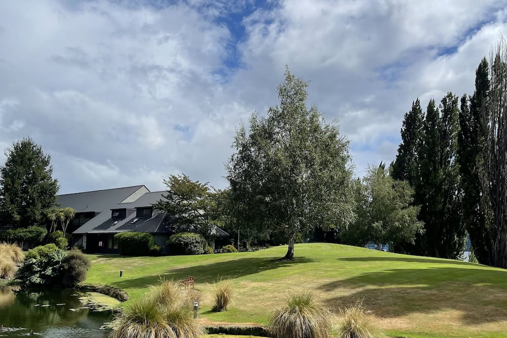 エッジウォーター ホテル 写真