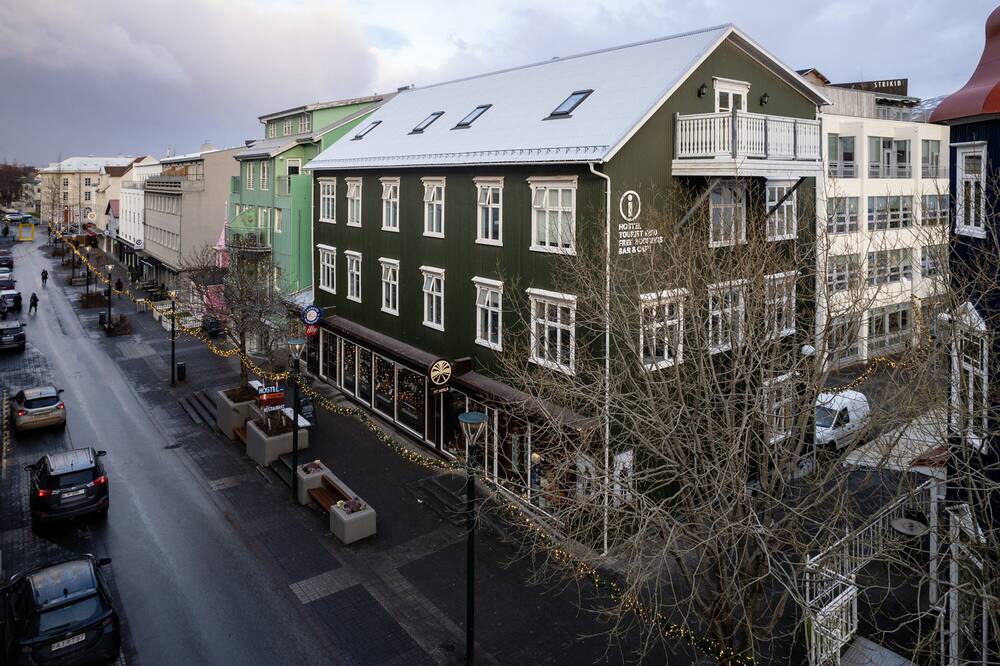 アークレイリ バックパッカーズ 写真