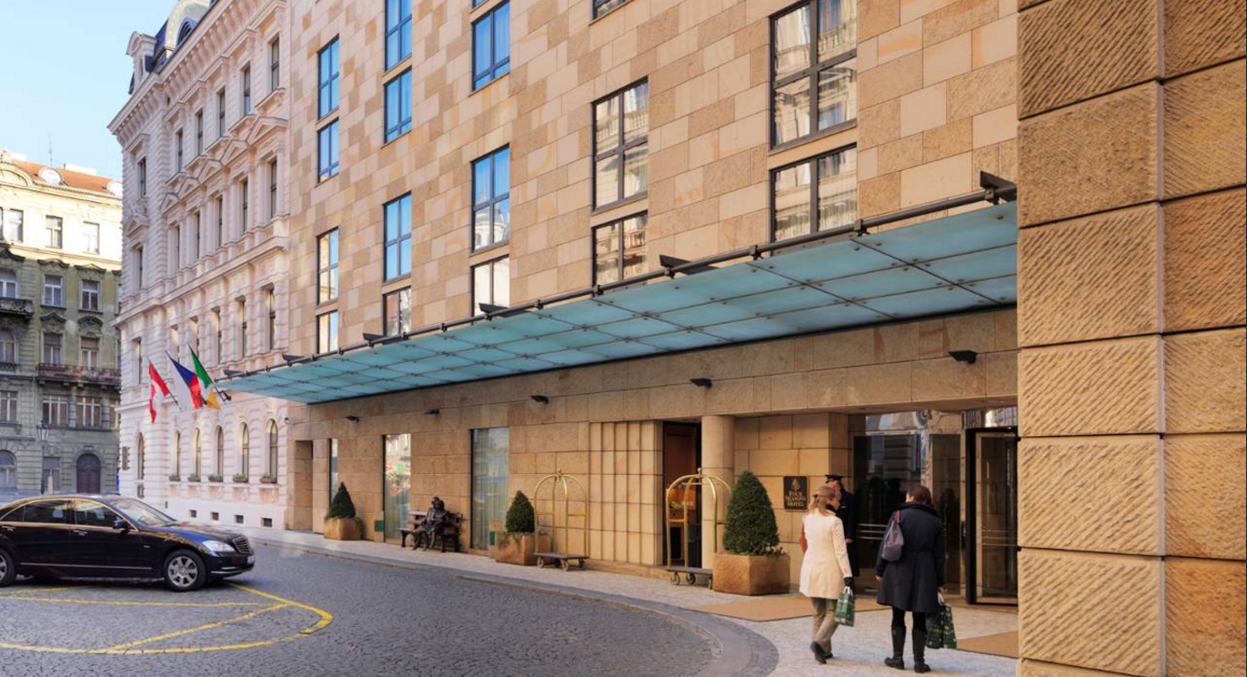 フォーシーズンズ ホテル プラハ 写真