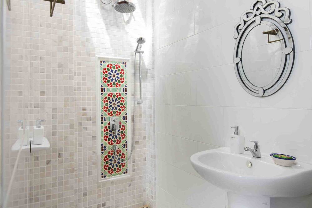 ジャウィ ペラナカン マンション 写真