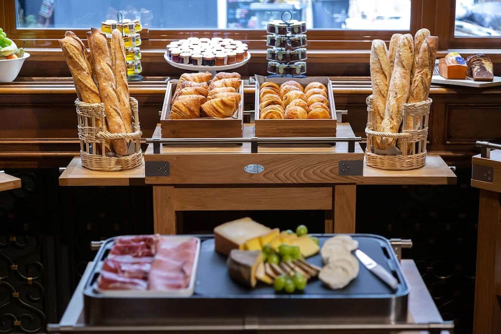 ホテル エタジュニ オペラ 写真