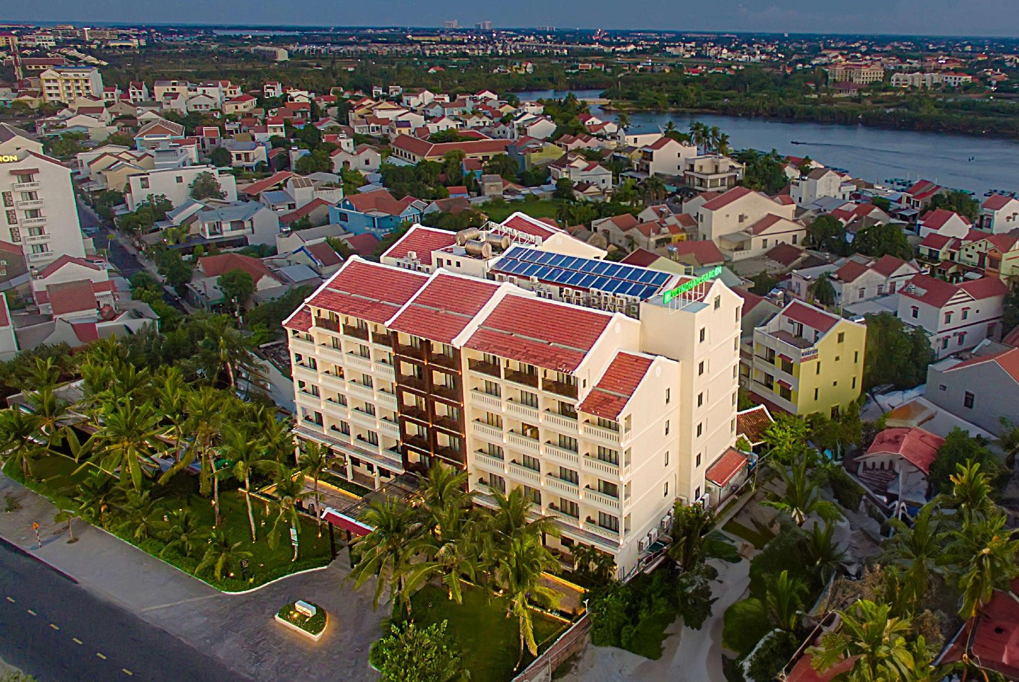 ウィンダム ガーデン ホイアン クアダイ ビーチ 写真