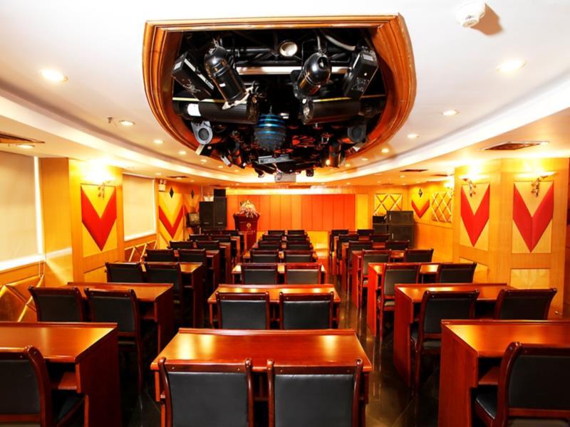 ニュー ワールド ホテル 写真