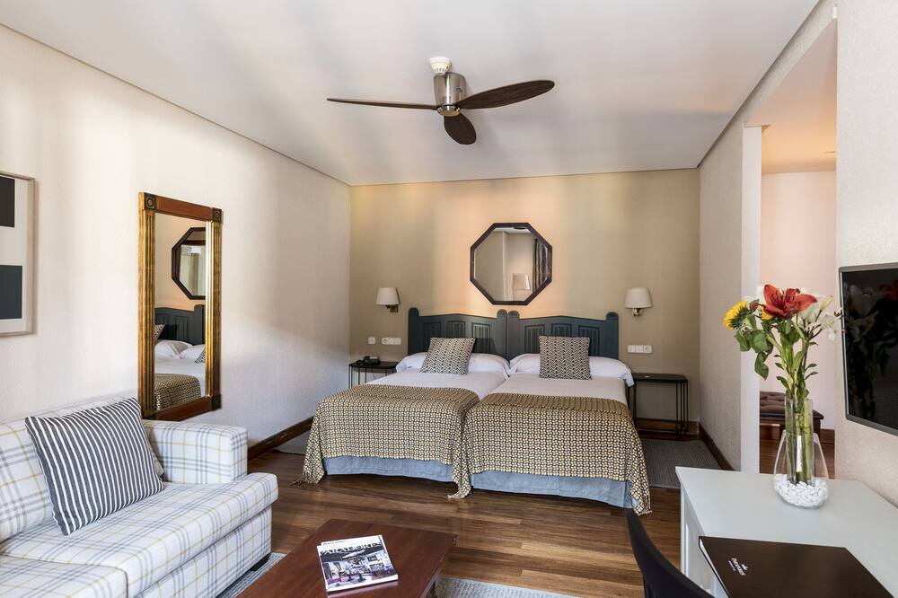 パラドール デ オンダリビア 写真