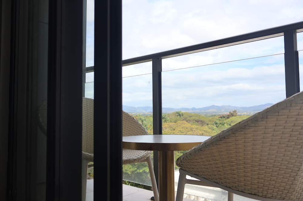 ナラギ ホテル 写真