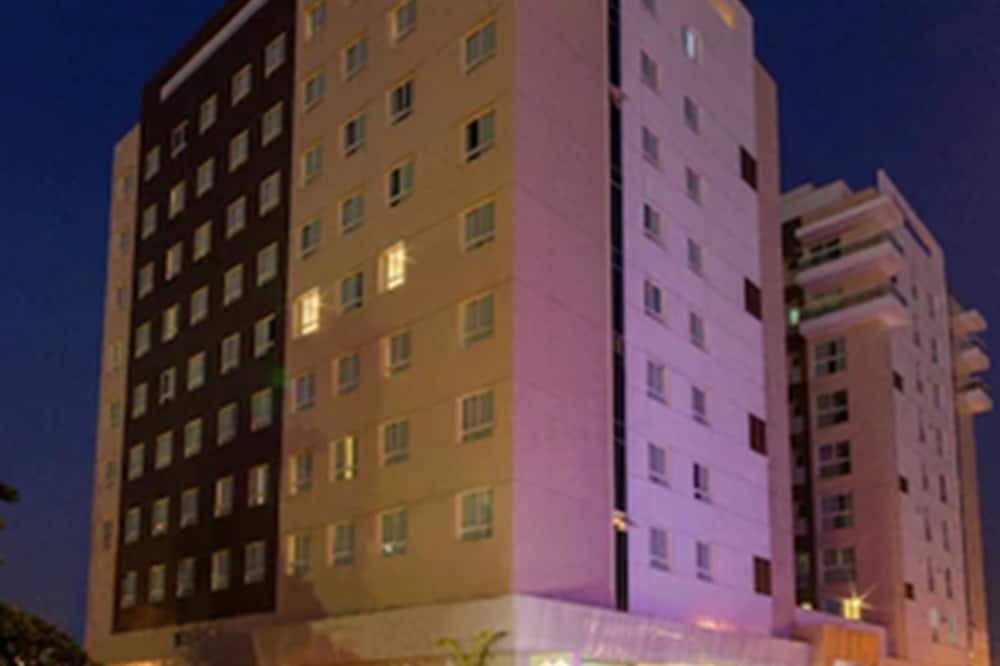 ホテル エクスプレス ヴィエラルヴィス 写真