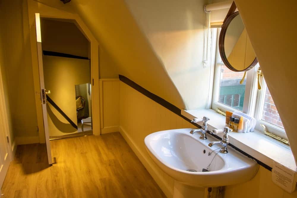 ザ グリーン ドラゴン 写真