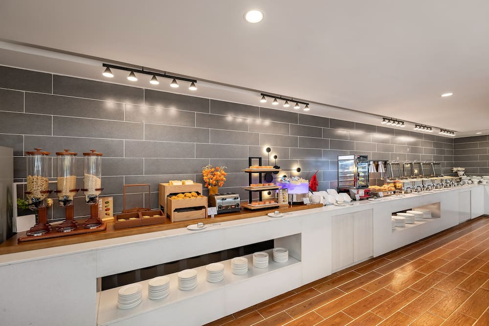 ホリデイ イン エクスプレス瀋陽ノース ステーション by IHG (沈阳北站智〓假日酒店) 写真