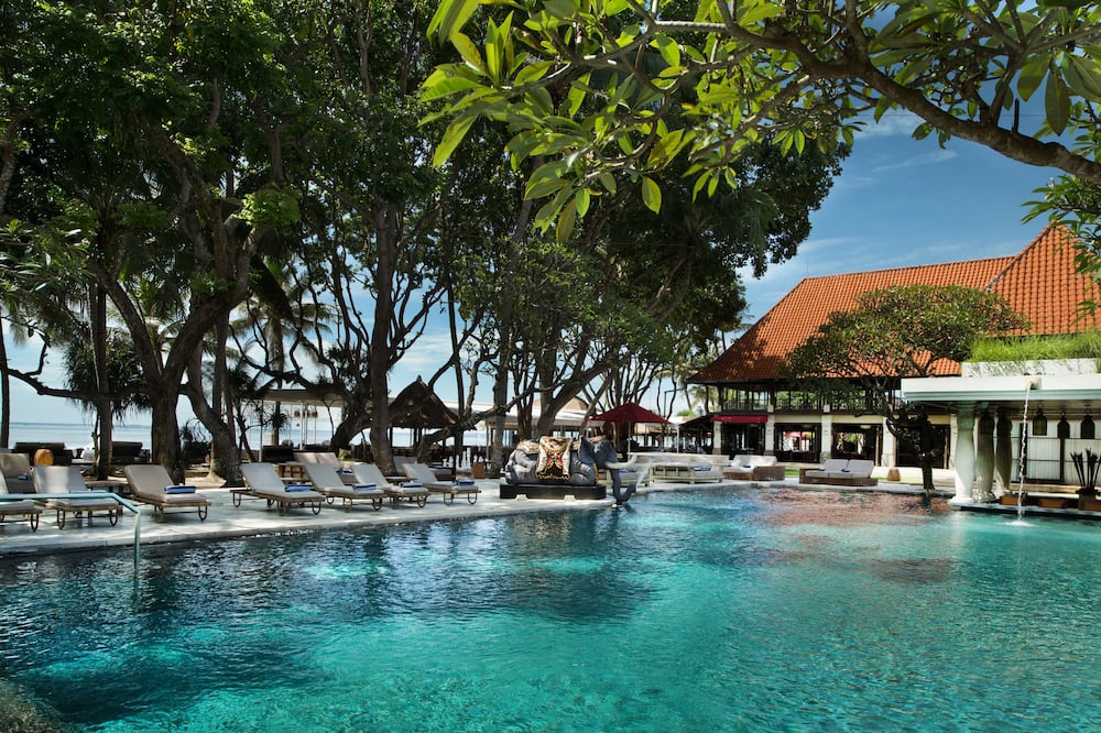 プリ サントリアン ビーチ リゾート & スパ 写真