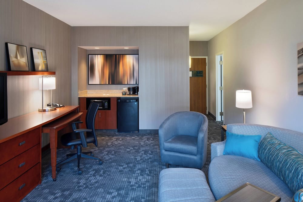 Courtyard by Marriott Cincinnati Blue Ash 写真