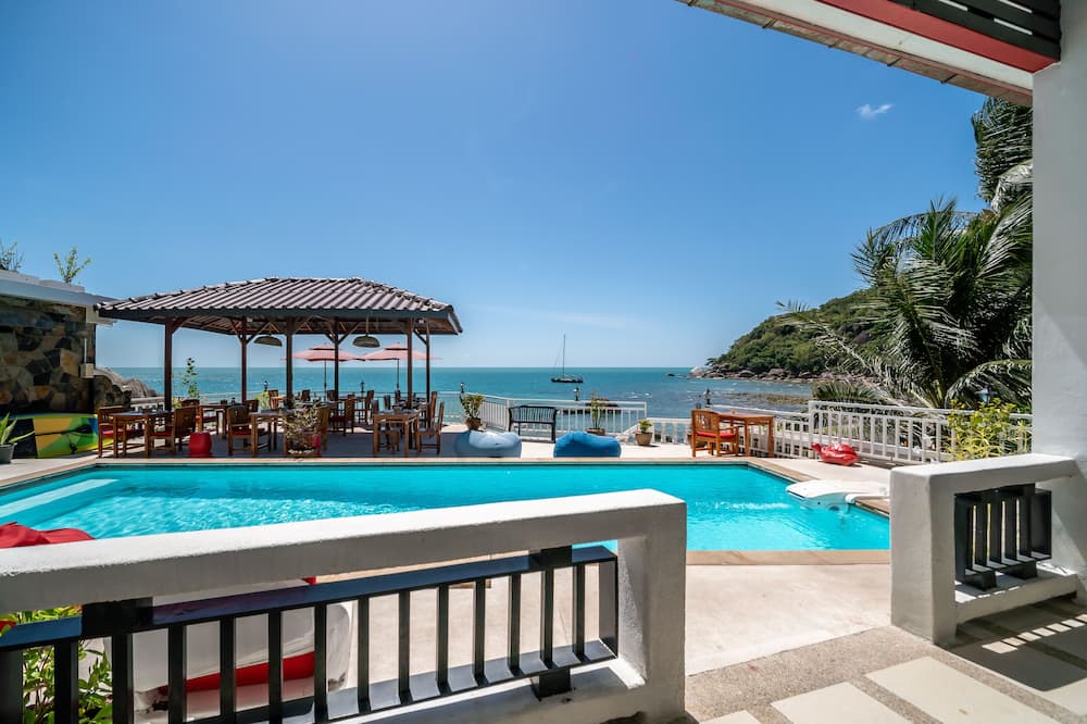 クリスタル ベイ ビーチ リゾート 写真