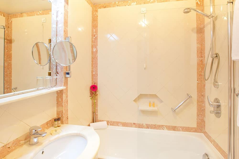 サナ レックス ホテル 写真