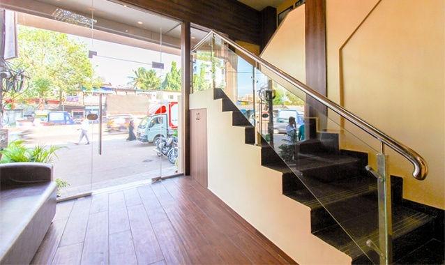 ホテル ロータス グランド 写真