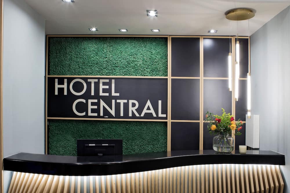 ゼウス エッセンス ブカレスト セントラル 写真