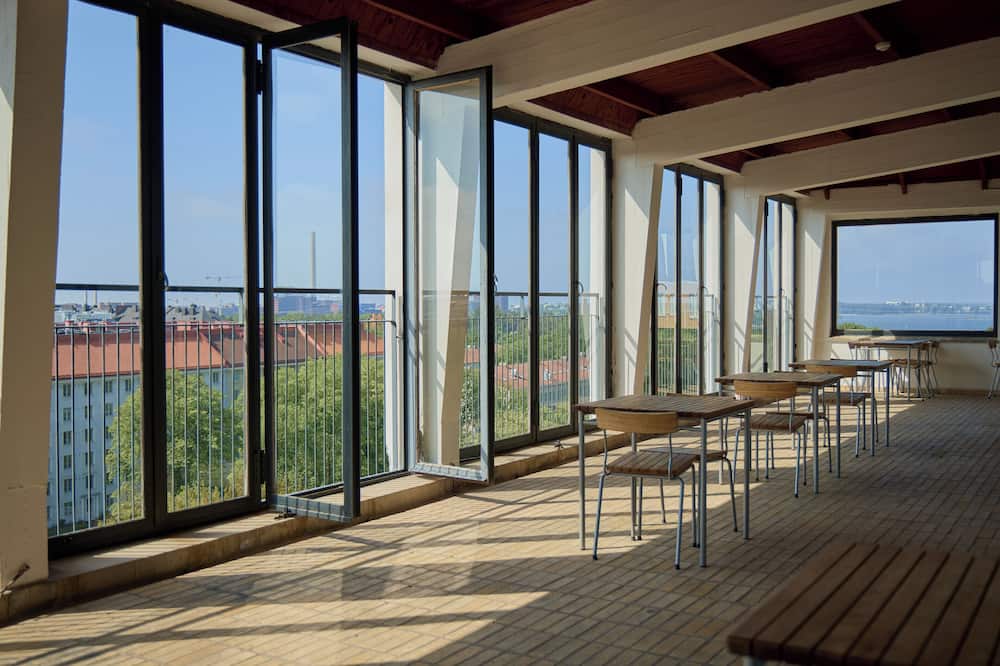 テーロ タワーズ 写真