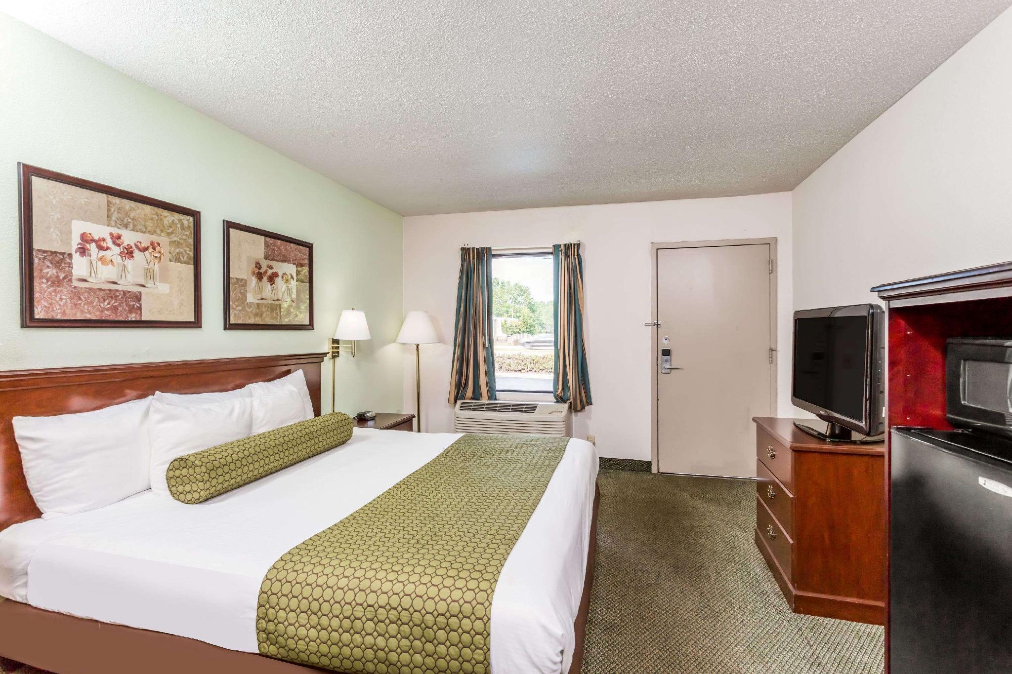 デイズ イン バイ ウィンダム ローリー グレンウッド - クラブツリー 写真