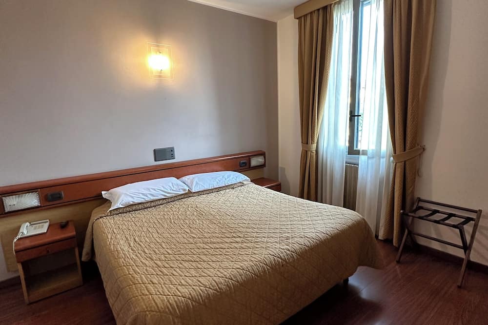 ホテル アスプロモンテ 写真