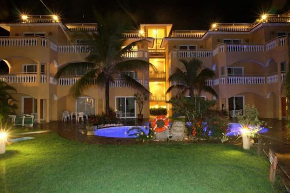 ヴィラ タイナ 写真