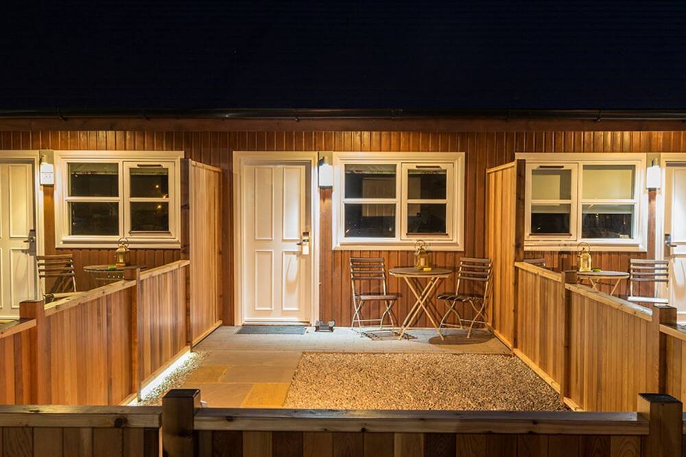 The Lovat, Loch Ness 写真