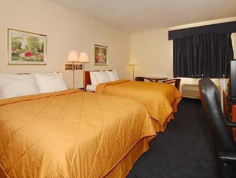 コンフォート イン ロメオビル ボーリングブルック 写真