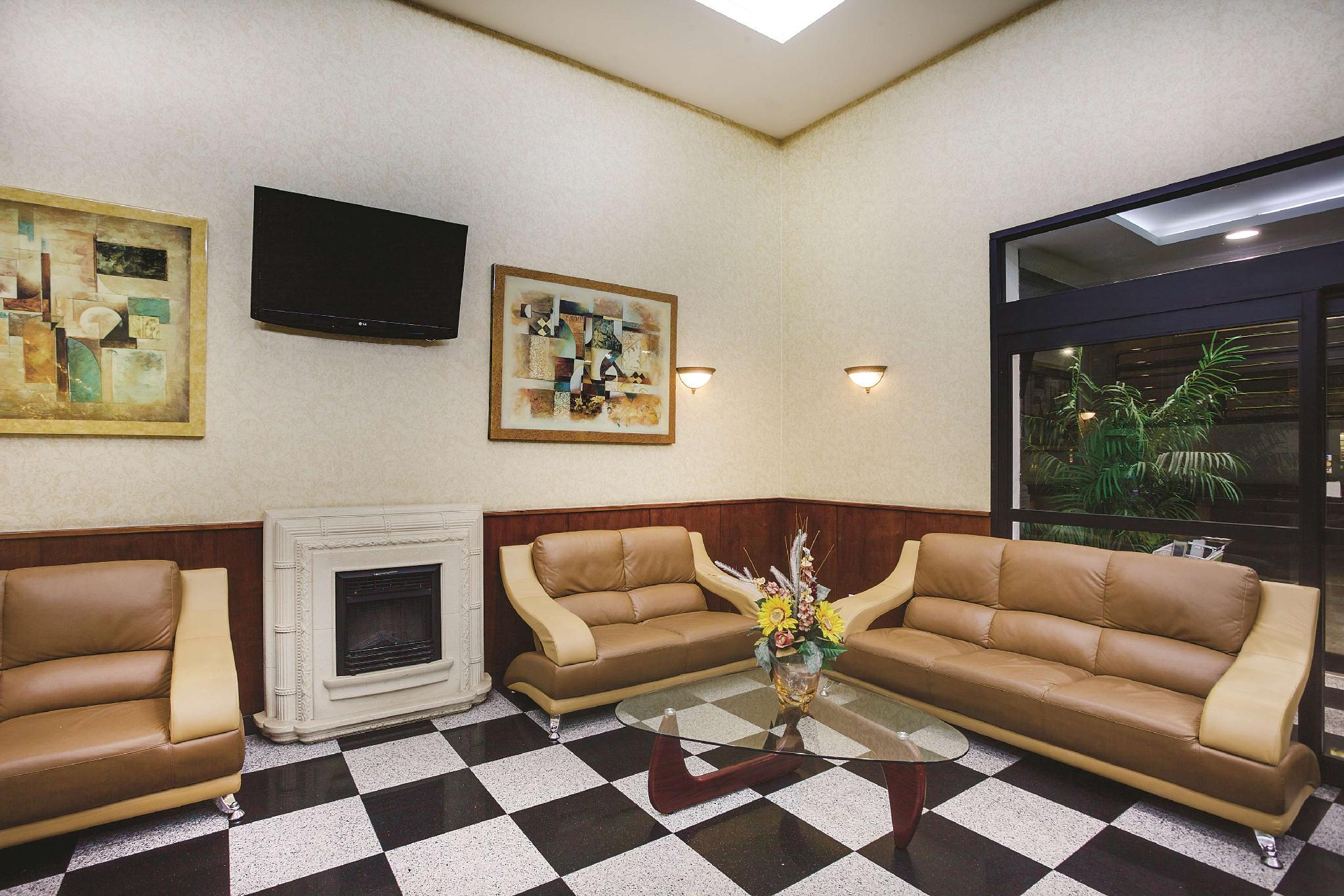 ラ キンタ イン バイ ウィンダム クイーンズ（ニュー ヨーク シティ） 写真