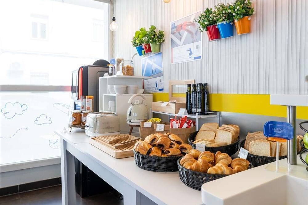 イビス バジェット マドリード セントロ ラス ベンタス 写真