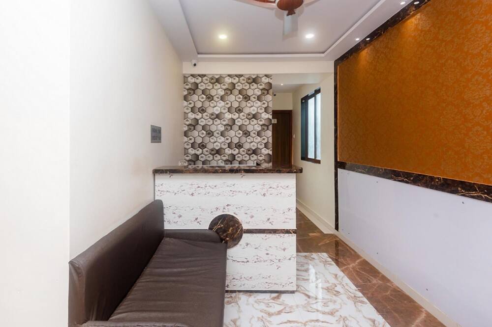 ホテル アイストン イン 写真