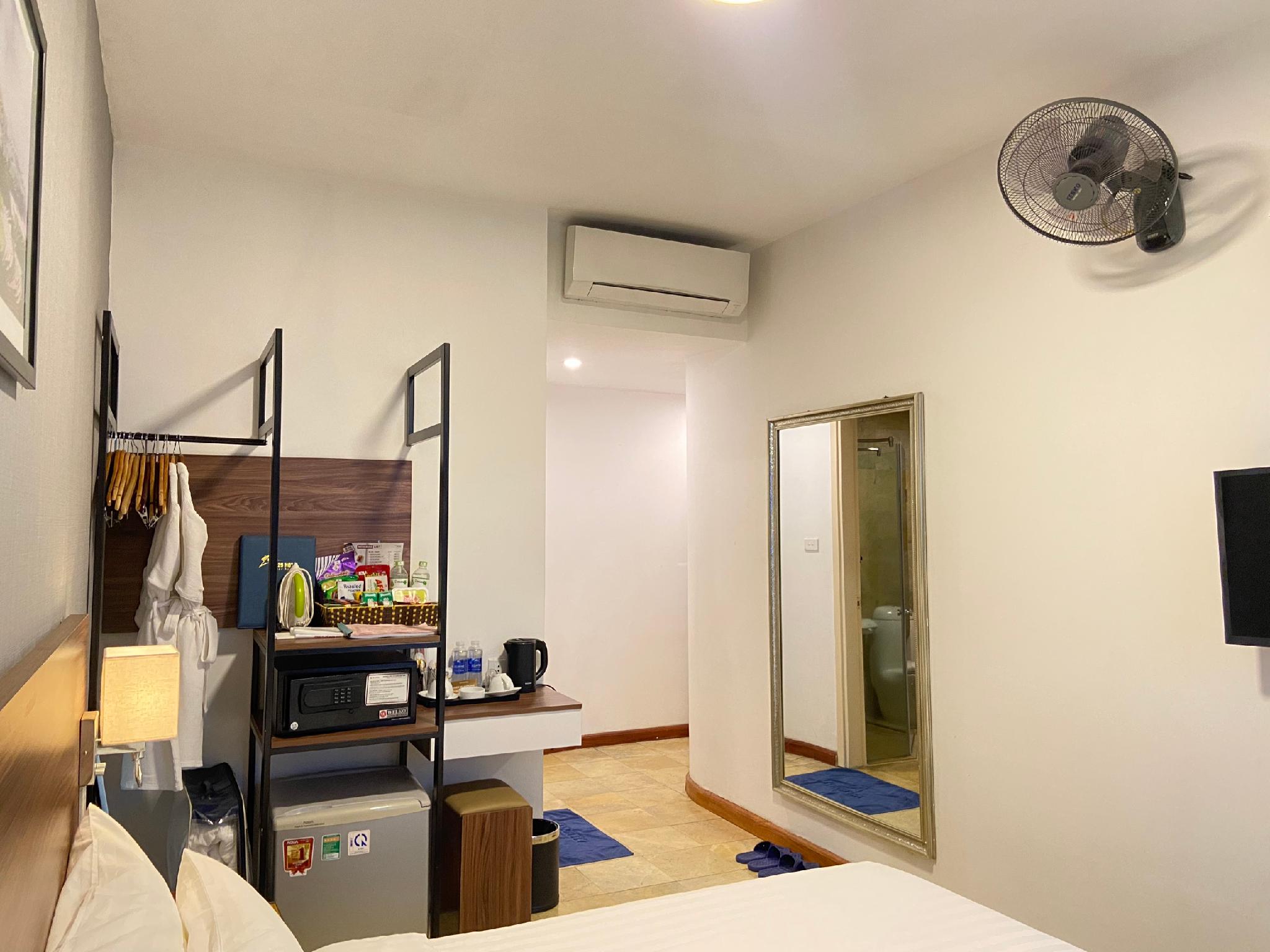 A25 ホテル 12 ンゴ シー リエン 写真