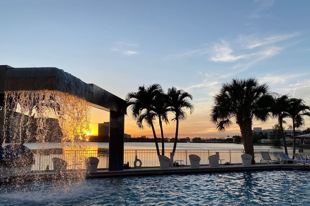 プルマン マイアミ エアポート 写真