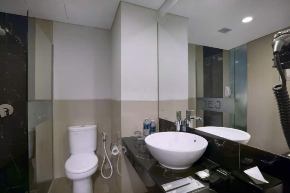 ホテル ネオ+ ケバヨラン ジャカルタ バイ ASTON 写真