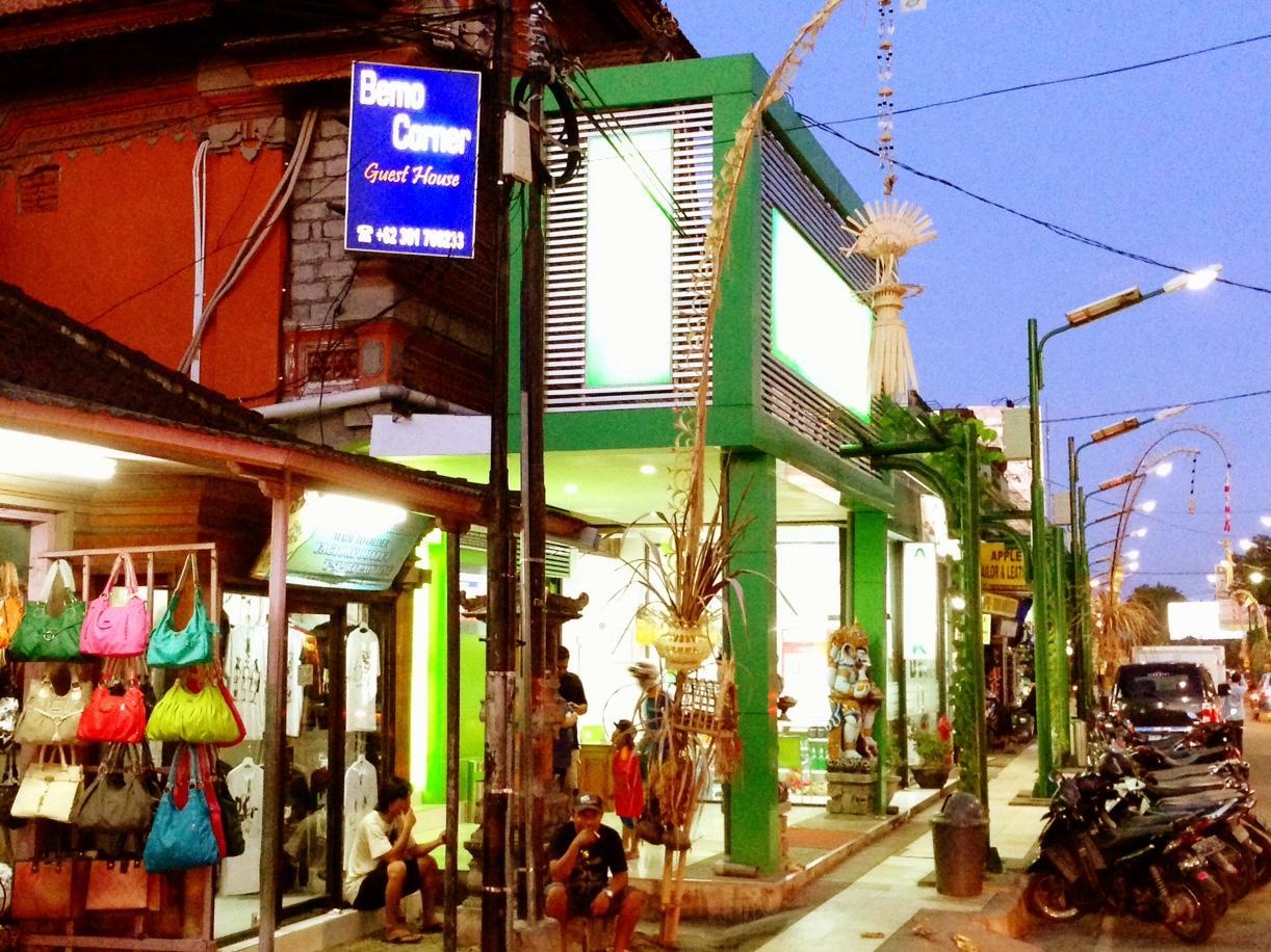 ベモ コーナー ゲスト ハウス 写真