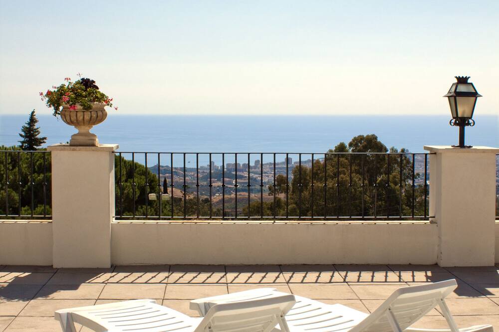 TRH ミハス ホテル 写真