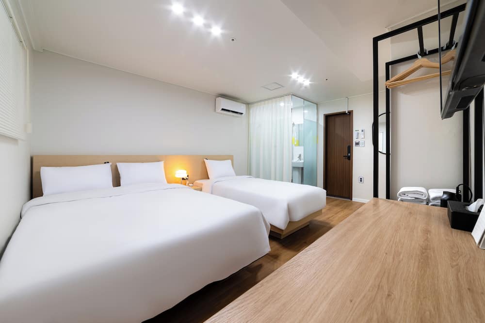 ZIYOLK MYEONGDONG 写真